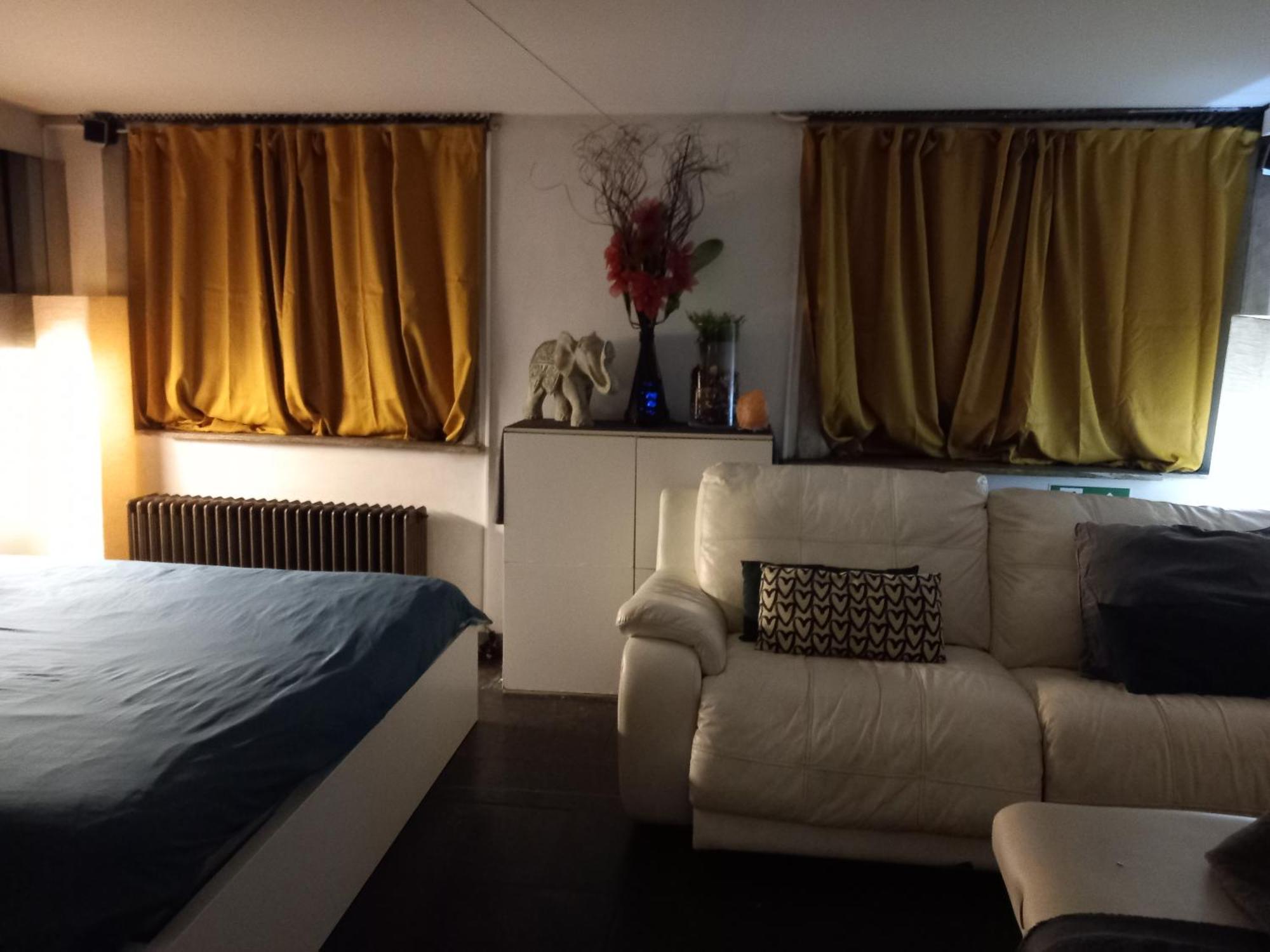 Nice And Cosy Place With Jacuzzi And Sauna To Relax In The Centre Of Amberes Exterior foto